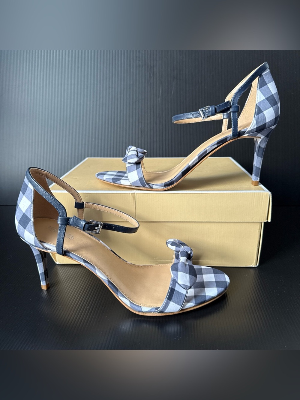 NIB Michael Kors Admiral Textile Pippa Mid Sandal Buckle Heels Women’s Size 9.5
